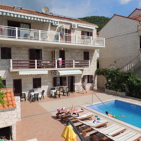 Apartmani Bezmalinovic Bol Exterior photo