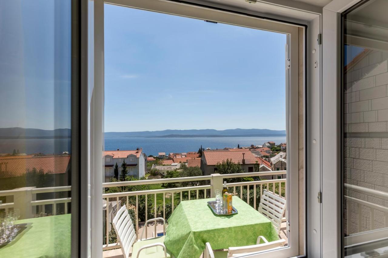 Apartmani Bezmalinovic Bol Exterior photo